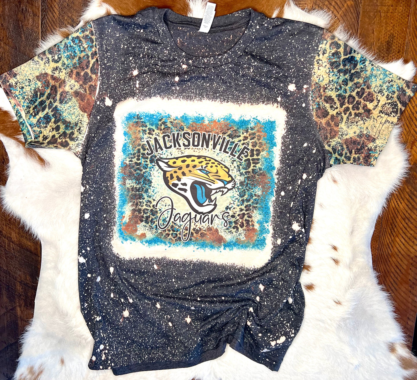 Sports tee leopard & teal